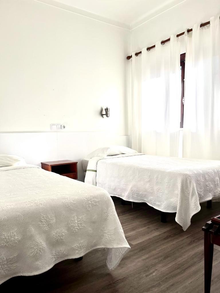 Residencial Moderna Hostel Torres Vedras Bagian luar foto